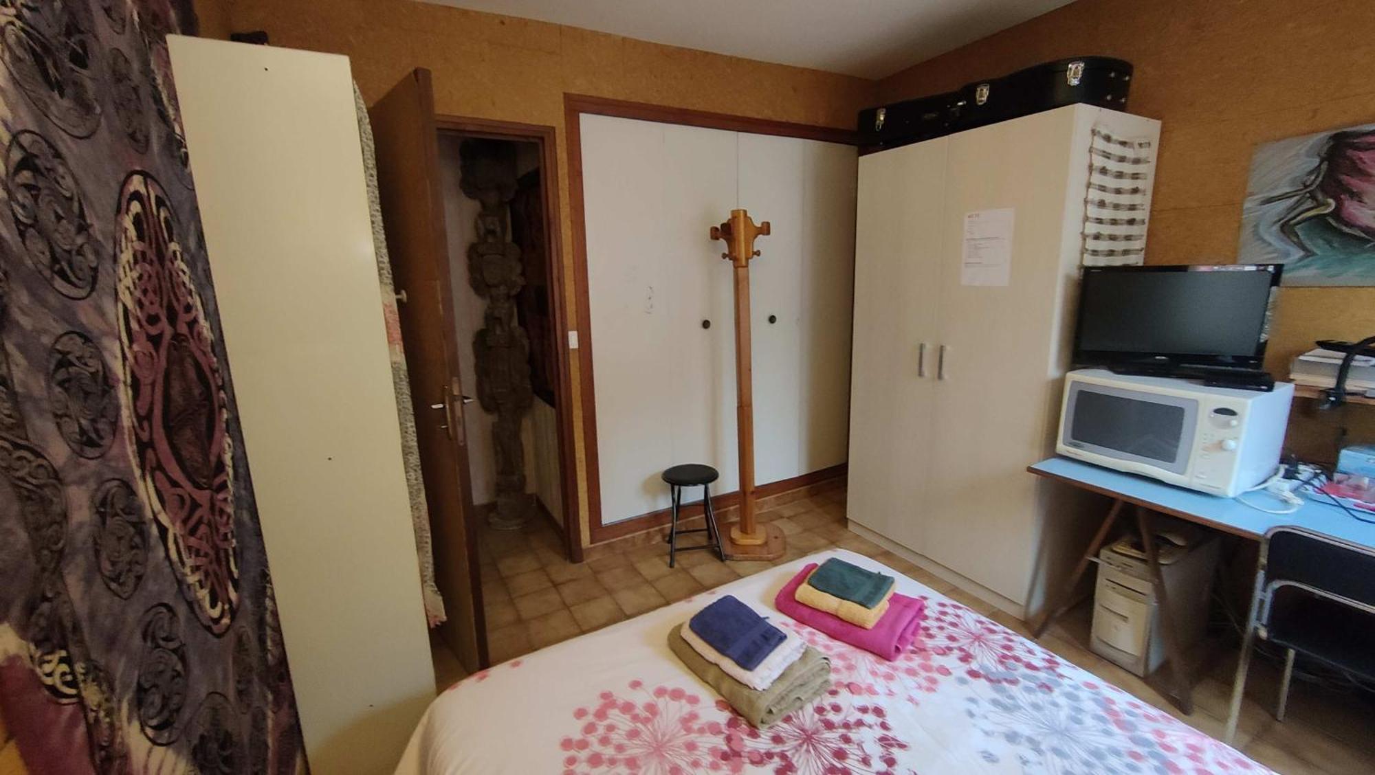 Chambre Dans Villa Le Chaffaut-Saint-Jurson Exterior photo